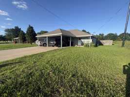 featured image of 1610 Albert Broadfoot St