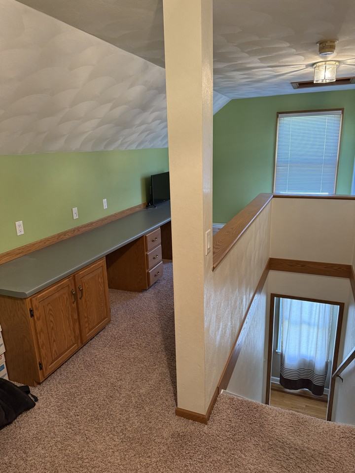 840 Goethe St #1 - Photo 7 of 10