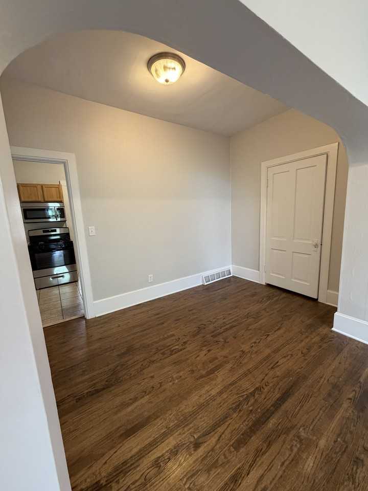 261 Cardiff St #1 - Photo 5 of 13