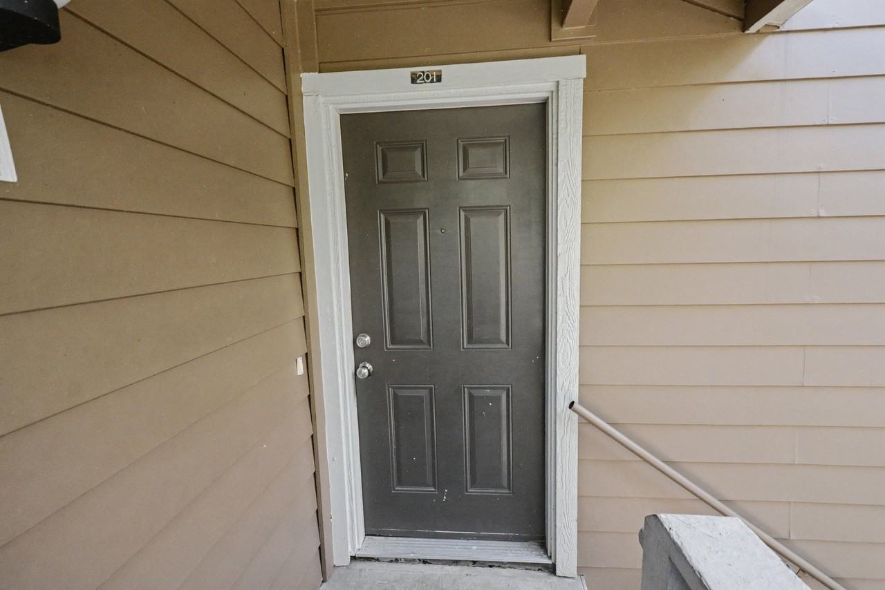 3645 W Northgate Dr #201 - Photo 2 of 17