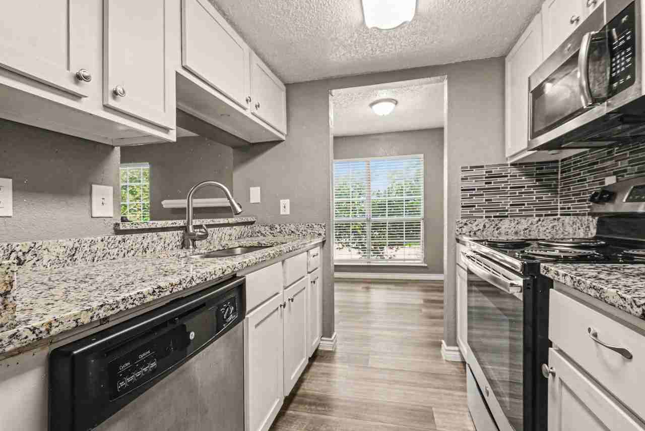 3645 W Northgate Dr #201 - Photo 7 of 17
