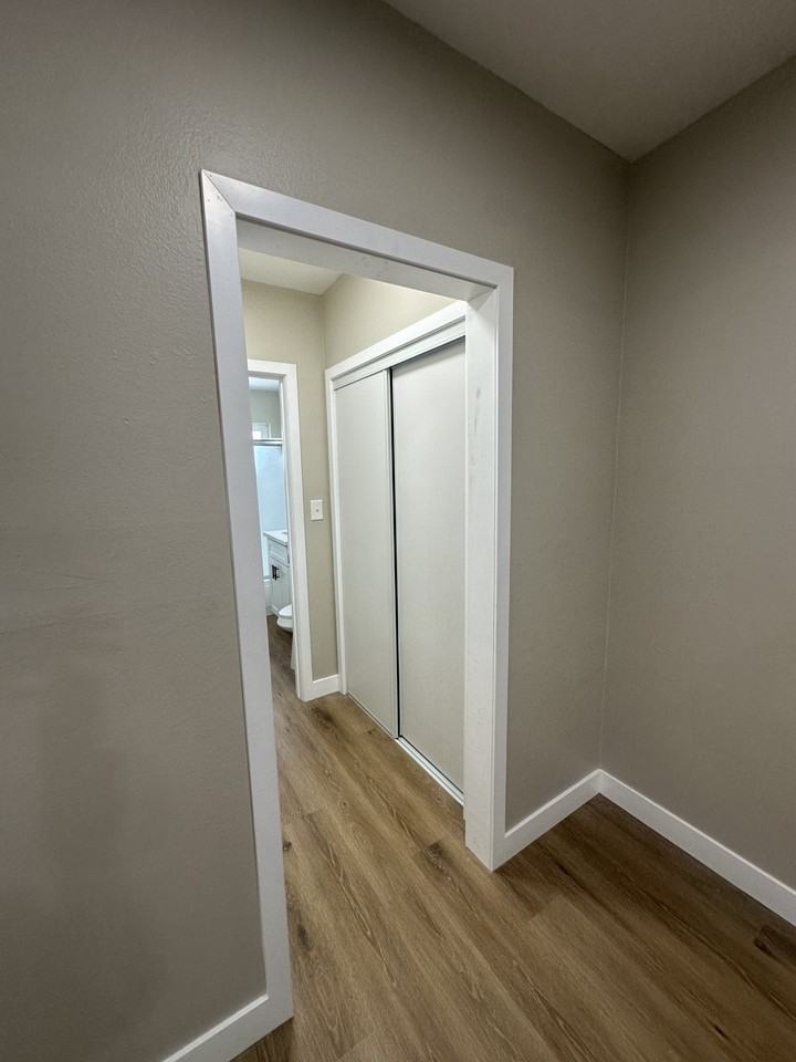 7930 Telegraph Rd - Photo 5 of 10