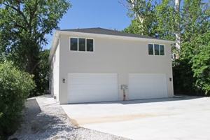 featured image of 841 W Burnham St #1
