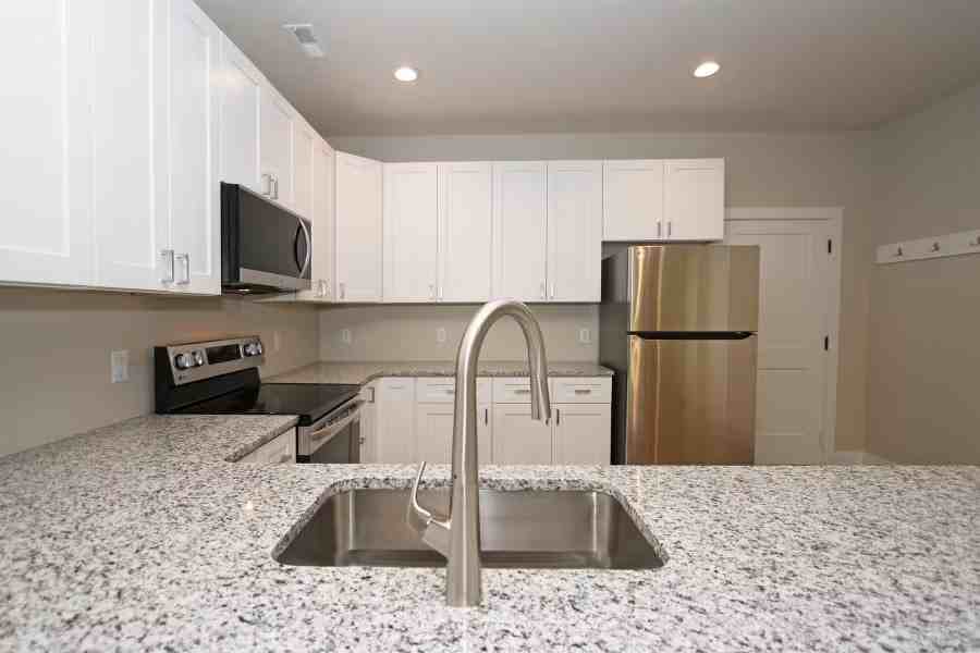 841 W Burnham St #1 - Photo 5 of 17
