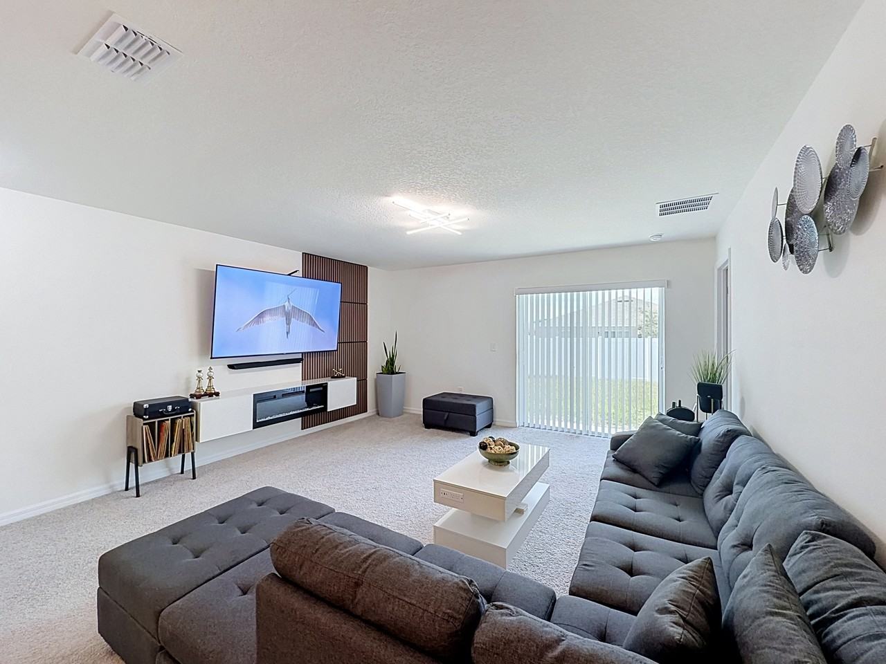 339 Towns Cir - Photo 6 of 18