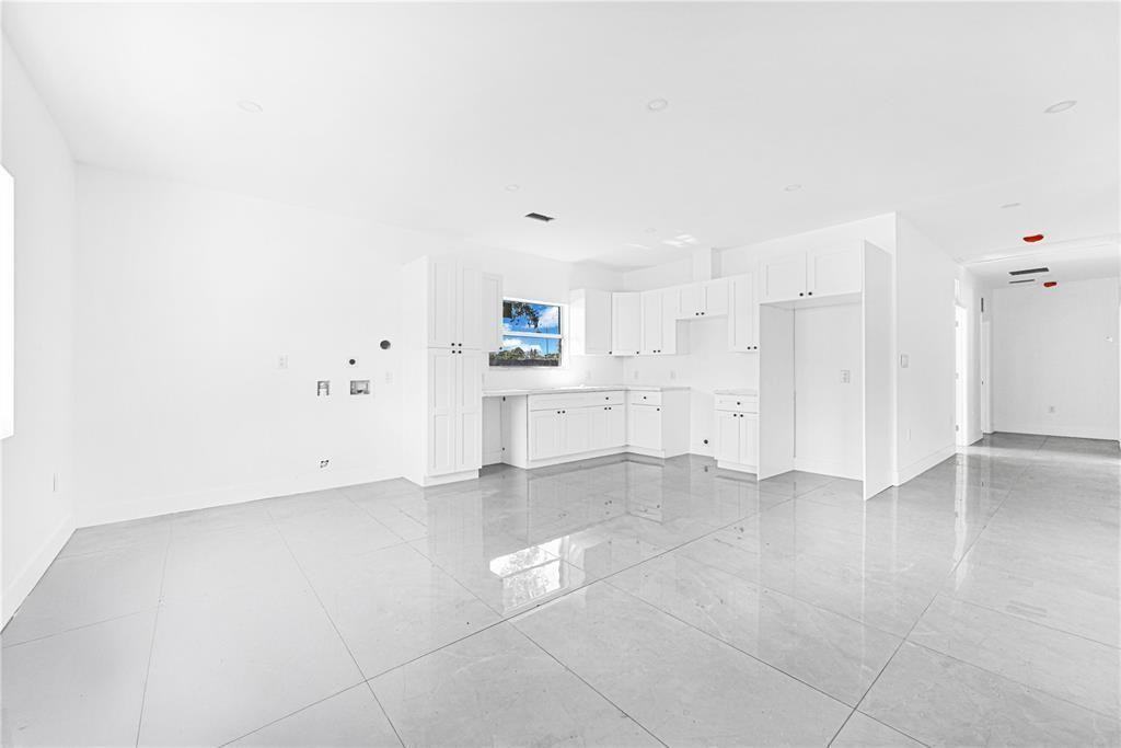 7990 Nw 8th Ave - Photo 3 of 33