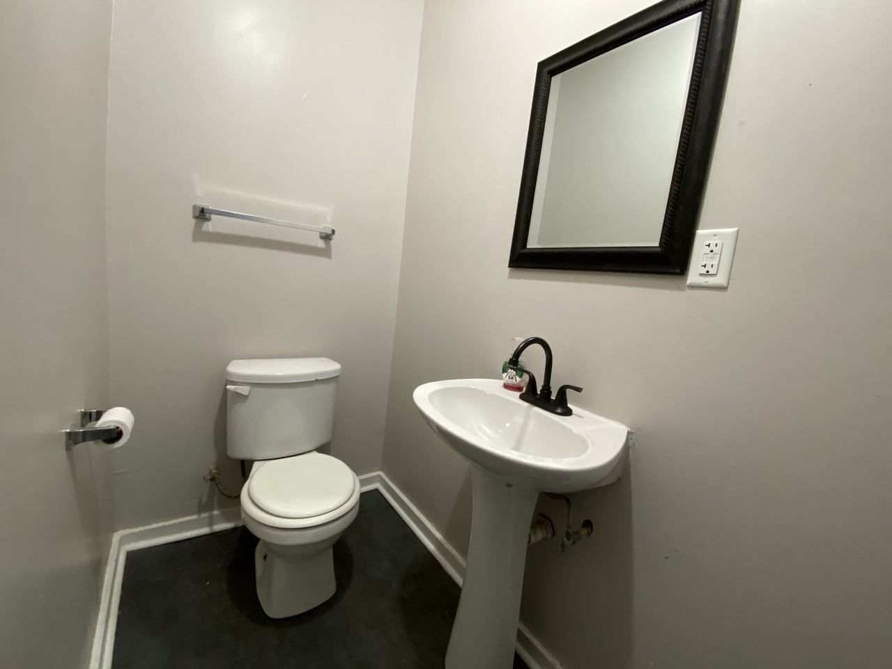 292 S Ohio Ave #296 - Photo 5 of 10