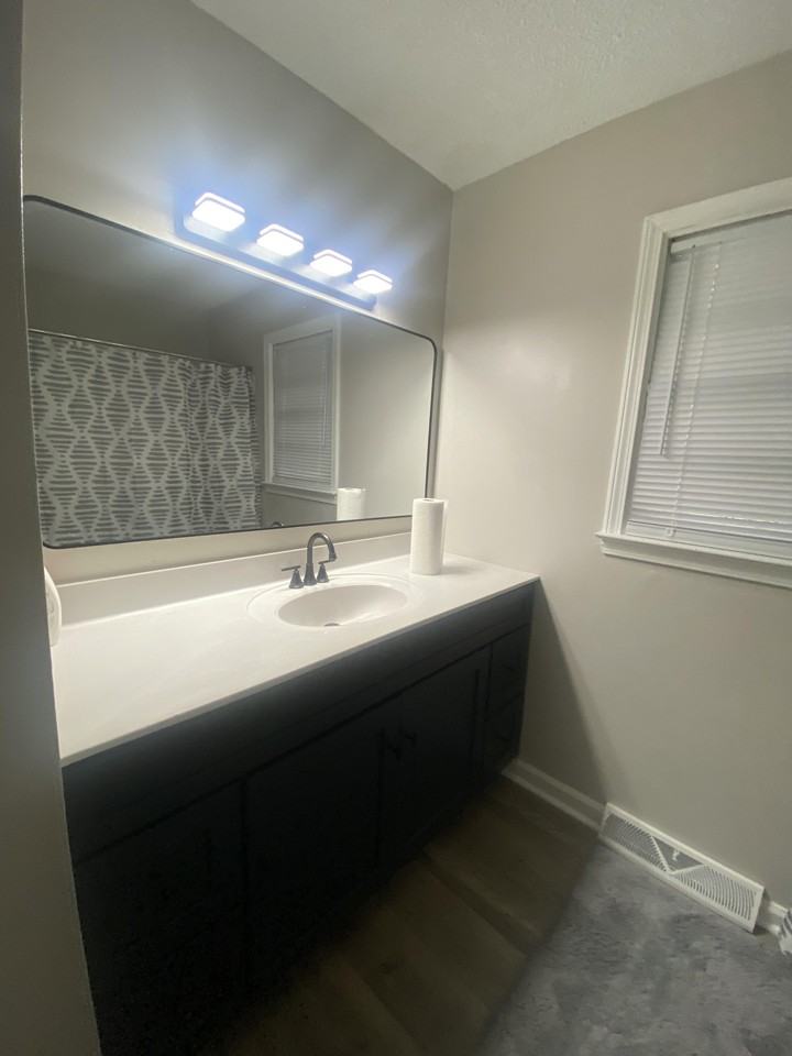 107B Sador St #107B - Photo 3 of 5