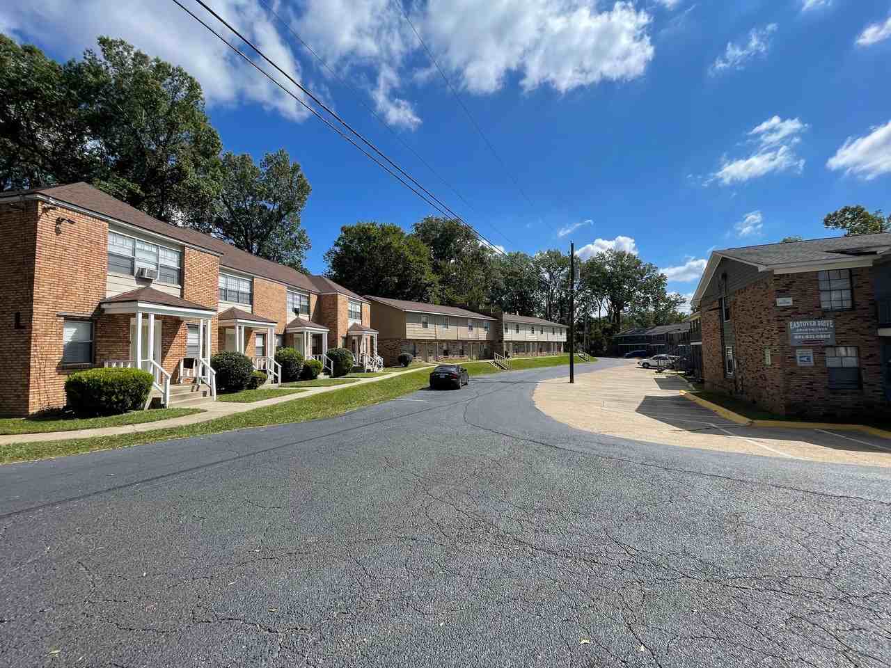 The Ridge Apartments - Photo 3 of 28