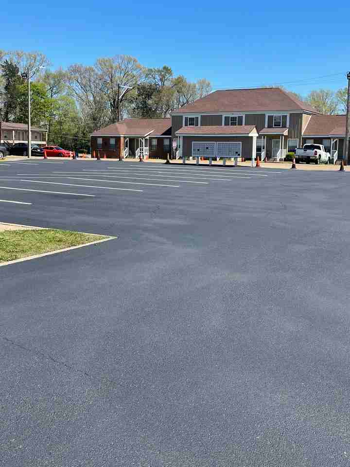 The Ridge Apartments - Photo 5 of 28