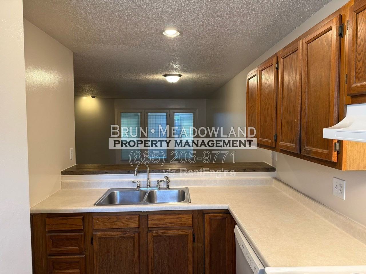 10409 Victoria Dr #D - Photo 6 of 39