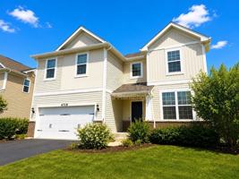 featured image of 4219 Fraser Cir