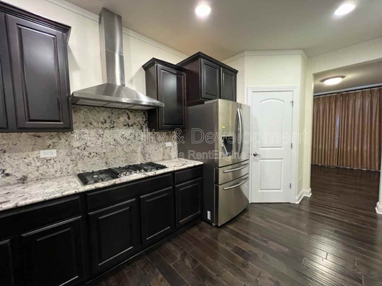 4219 Fraser Cir - Photo 5 of 43