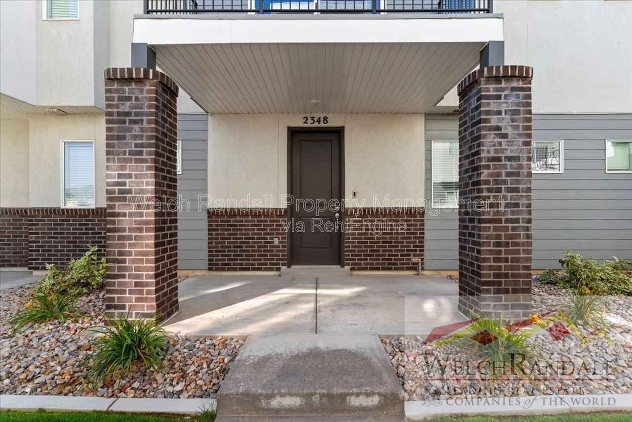 2348 W James Way - Photo 4 of 38
