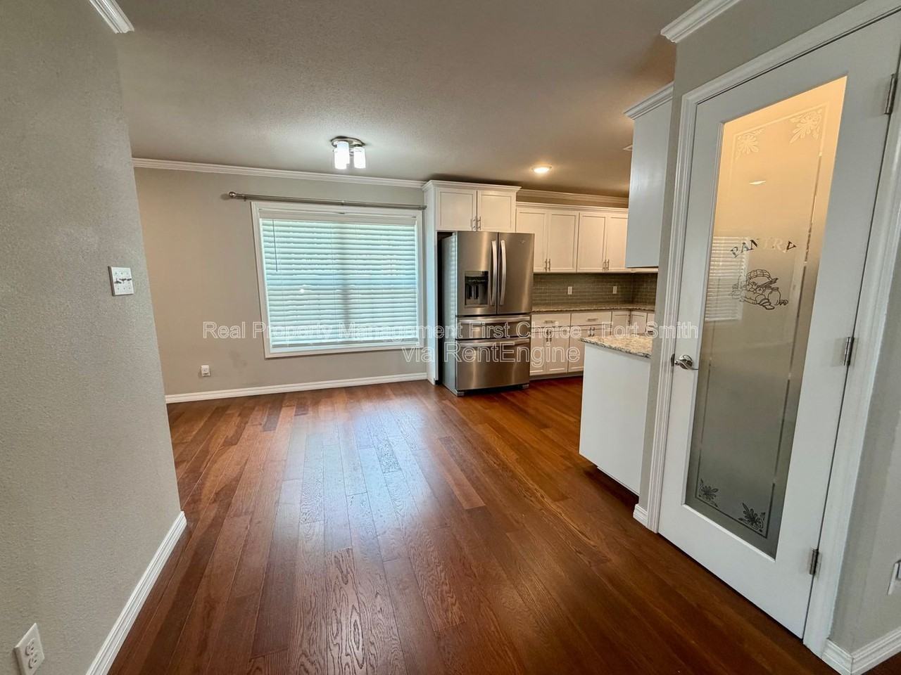 2120 Garner Ln - Photo 7 of 44