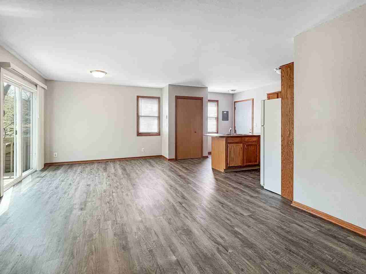 2614 Kragspough Ct - Photo 2 of 6