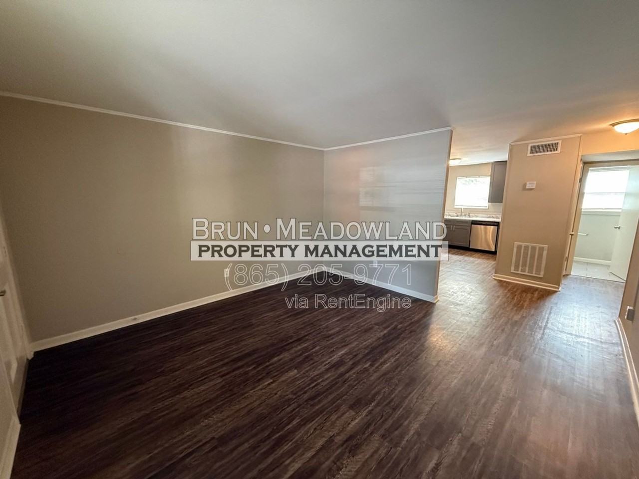 5540 N Broadway St #17 - Photo 5 of 31