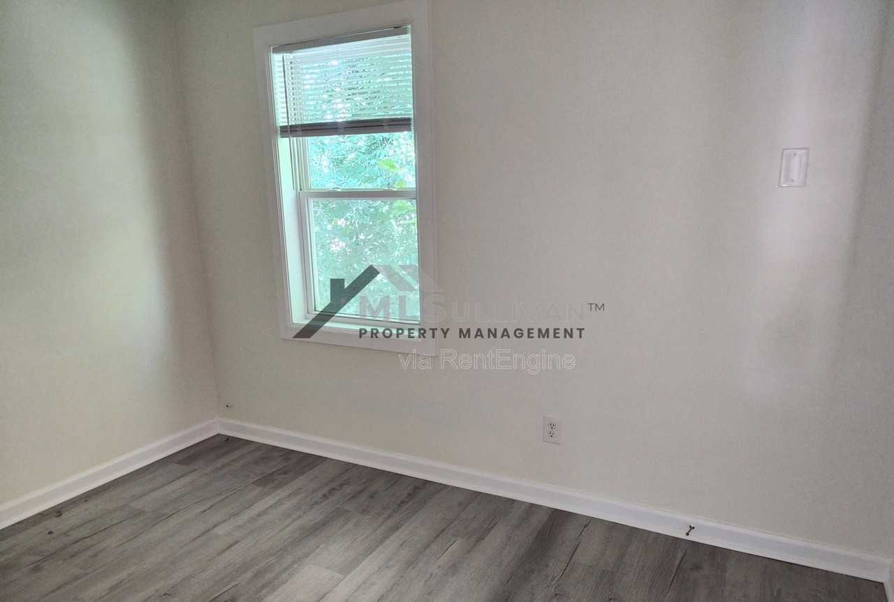 9 Fisher Pl #A - Photo 7 of 10