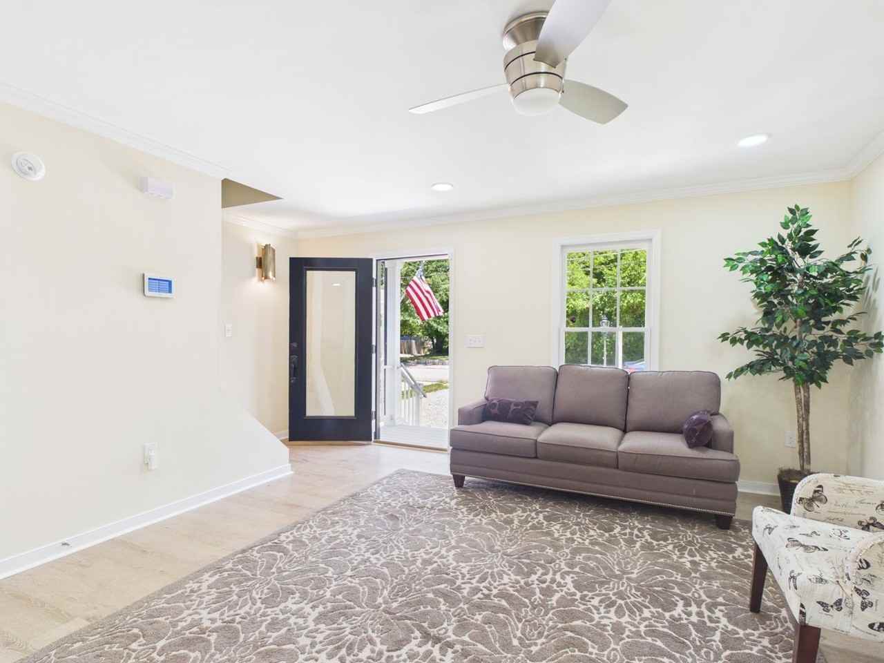 636 High St - Photo 7 of 34