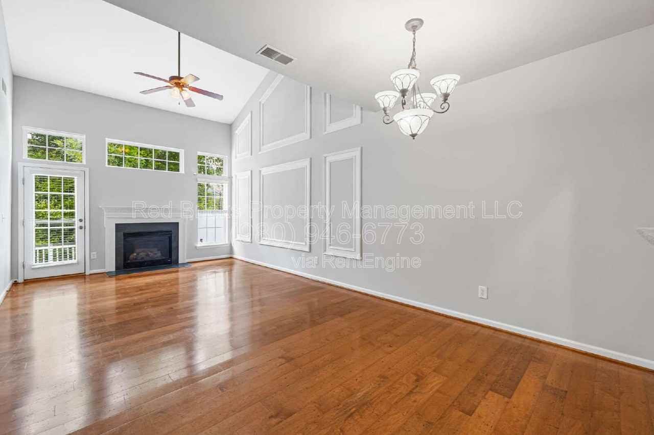 9425 Shumacher Ave Nw - Photo 5 of 29