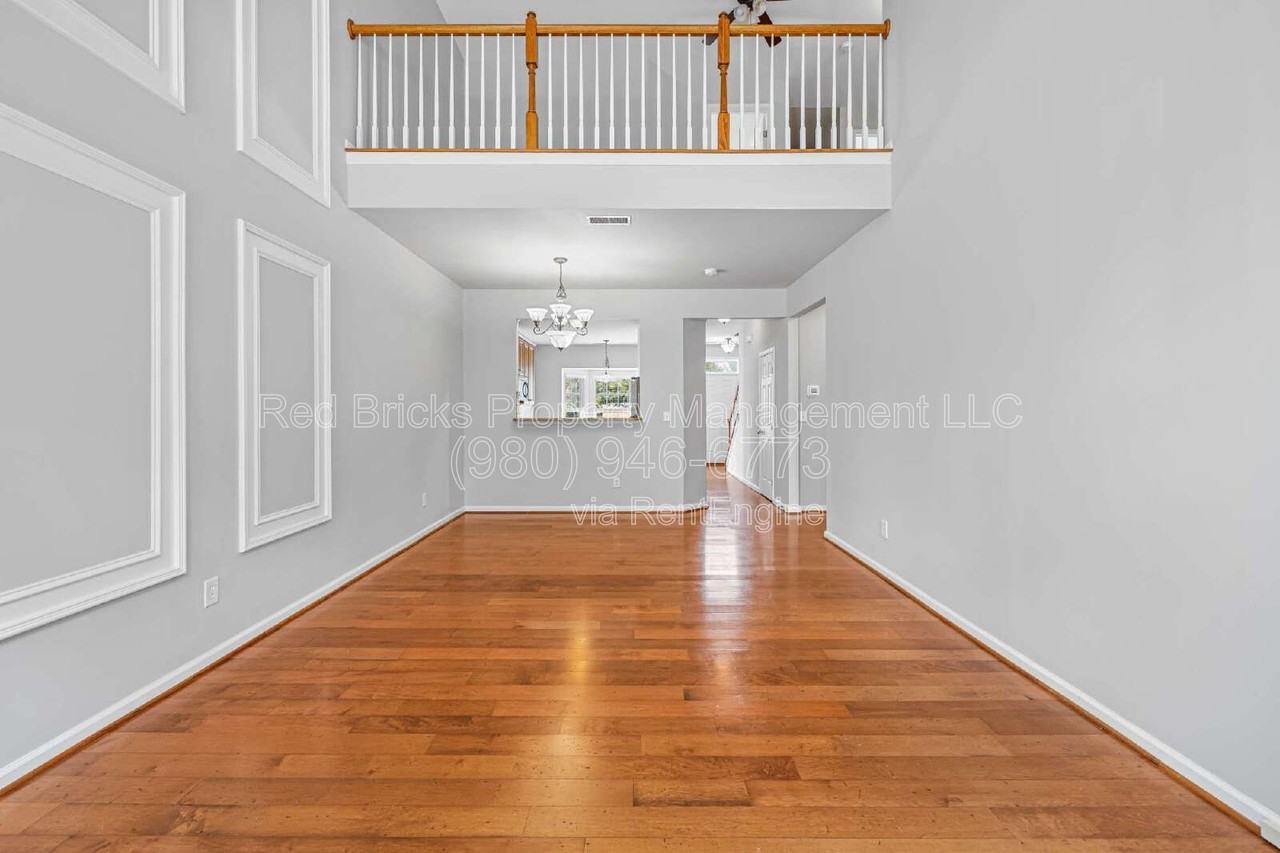 9425 Shumacher Ave Nw - Photo 7 of 29