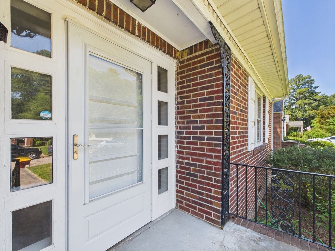 910 Northampton Rd - Photo 4 of 34