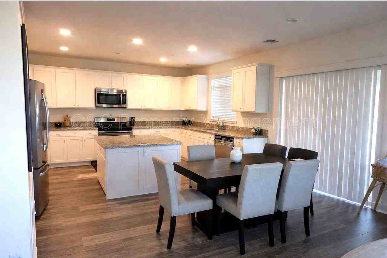 15190 Paseo Verde Pl - Photo 2 of 10