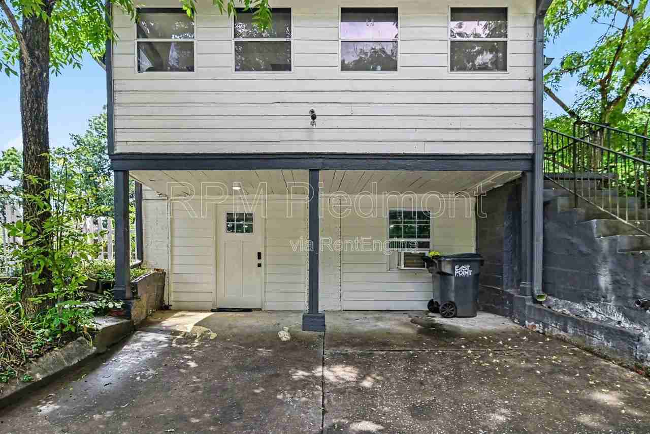 3181 Church St #C - Photo 2 of 18