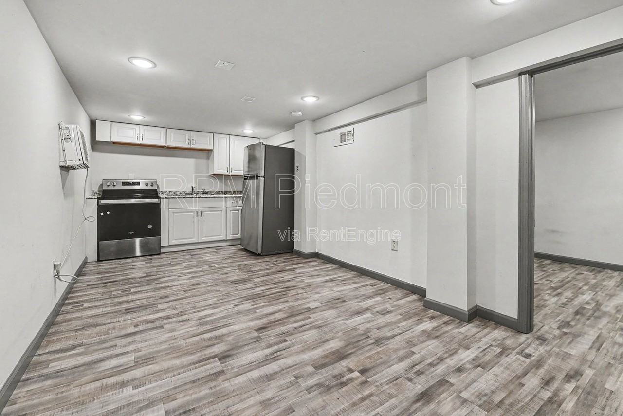 3181 Church St #C - Photo 6 of 18