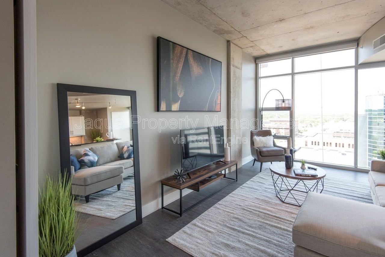 155 W Michigan Ave #905 - Photo 7 of 20