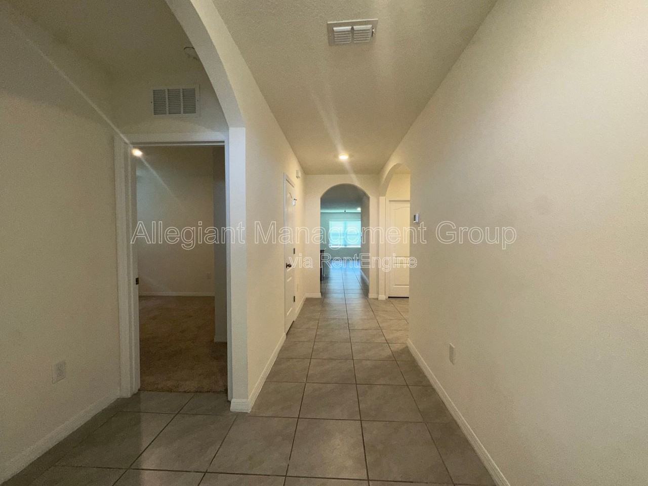1554 Oak Reserve Dr - Photo 2 of 33