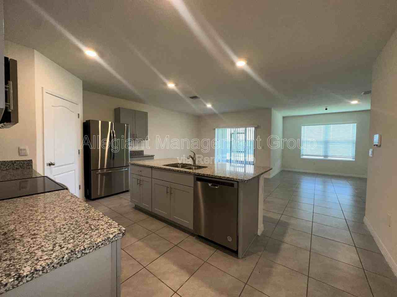 1554 Oak Reserve Dr - Photo 3 of 33