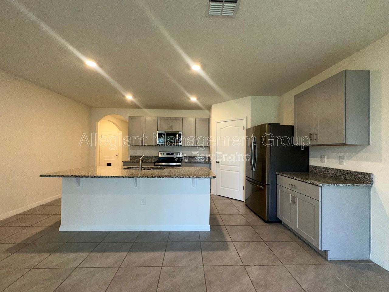 1554 Oak Reserve Dr - Photo 5 of 33