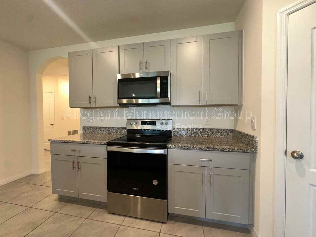 1554 Oak Reserve Dr - Photo 7 of 33