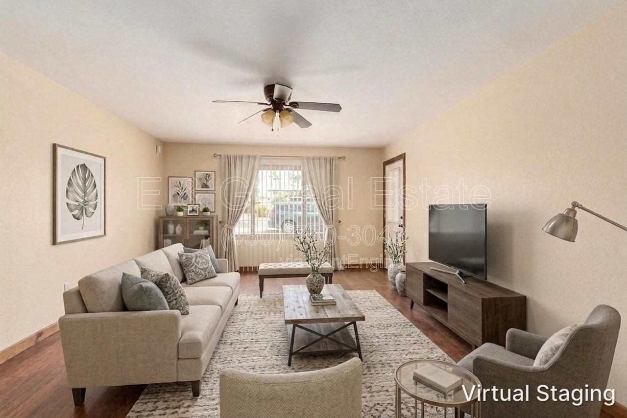 319 E Riviera Dr - Photo 4 of 33