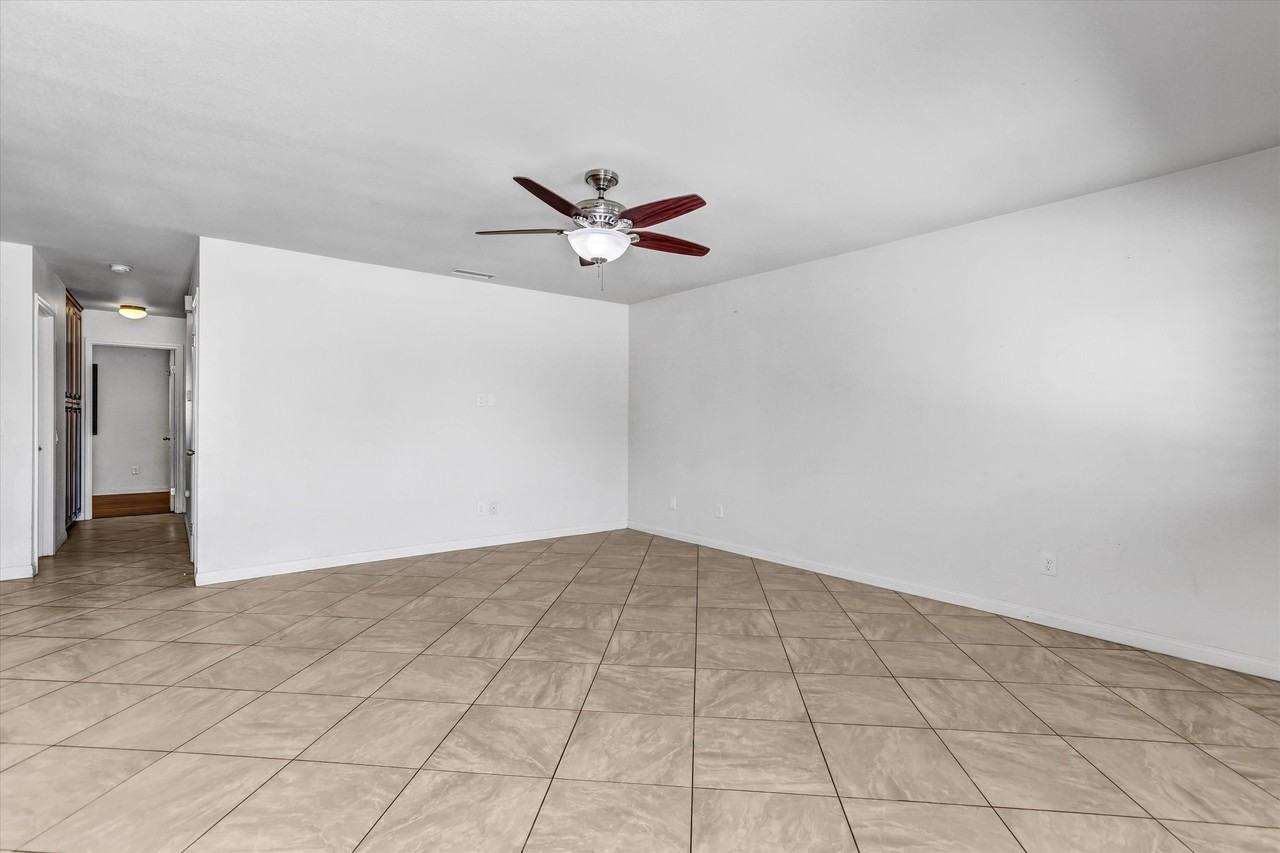 2683 Caulfield Dr - Photo 3 of 30