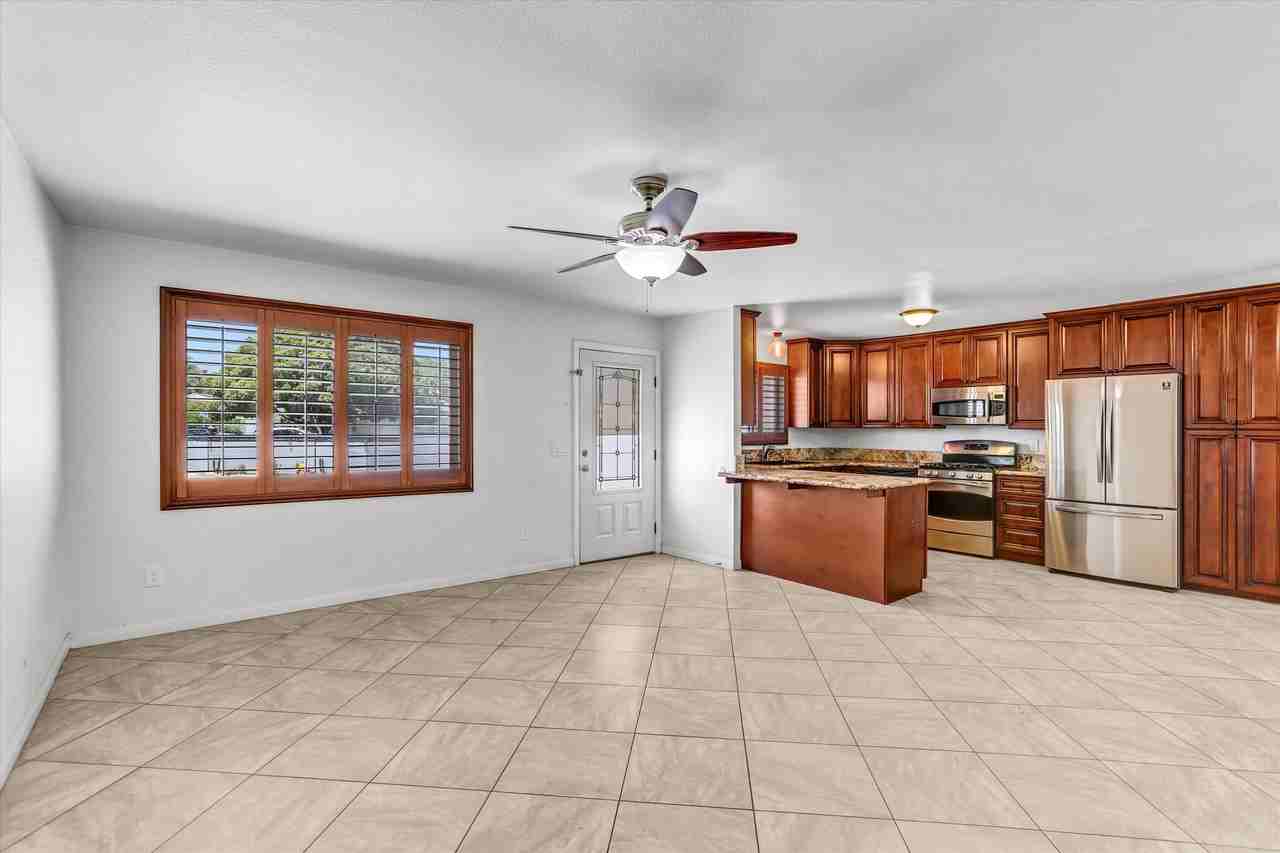 2683 Caulfield Dr - Photo 2 of 30