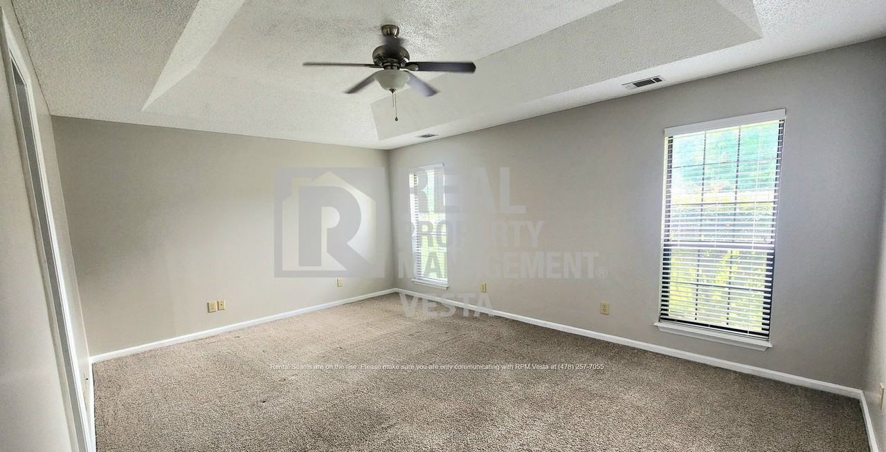 100 Wiley Way - Photo 7 of 18