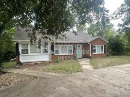 featured image of 444 Corbin Ave