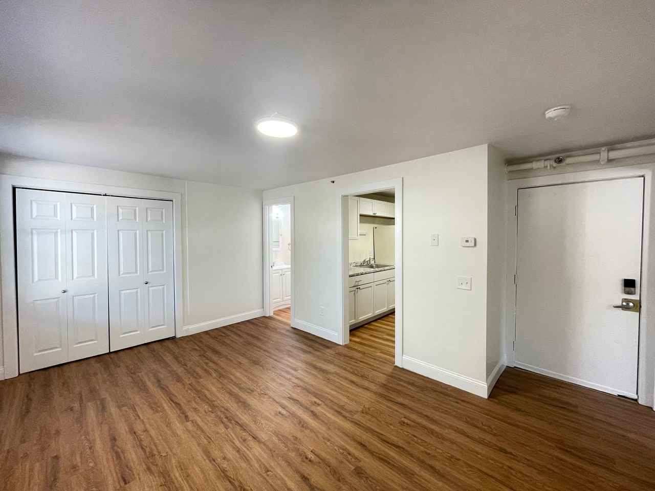 251 Pine St #101 - Photo 4 of 13