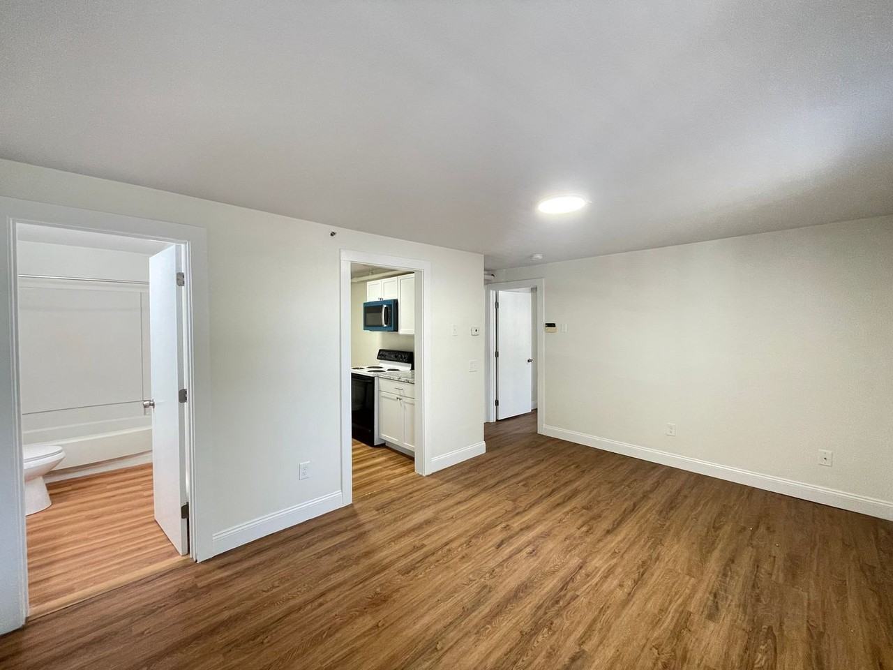 251 Pine St #101 - Photo 5 of 13