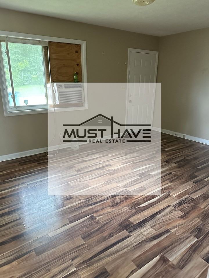 4390 Sawmills School Rd #1 - Photo 4 of 17