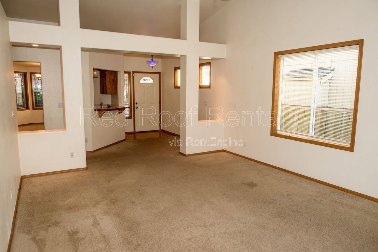 2402 177th Street Ct E - Photo 6 of 29