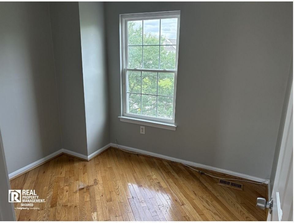1346 Riverwood Way - Photo 7 of 12