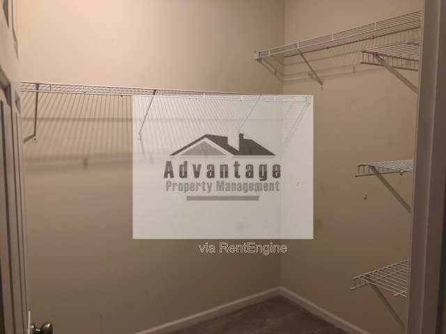 1069 Park Row North Se - Photo 5 of 17