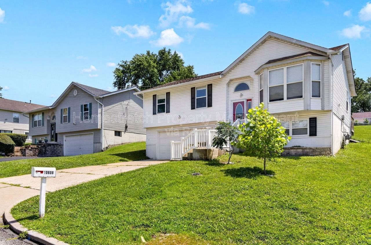10608 Canter Way - Photo 4 of 35