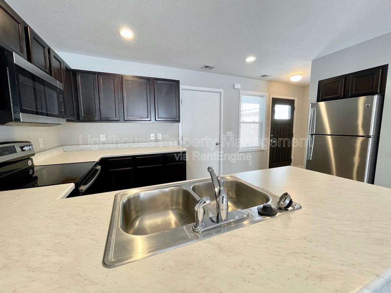 303 Baldwin St #B10 - Photo 7 of 32