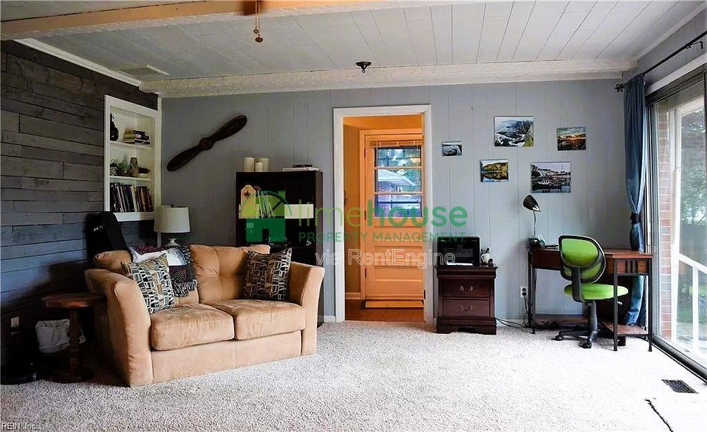 1439 Simpson Ct - Photo 5 of 15