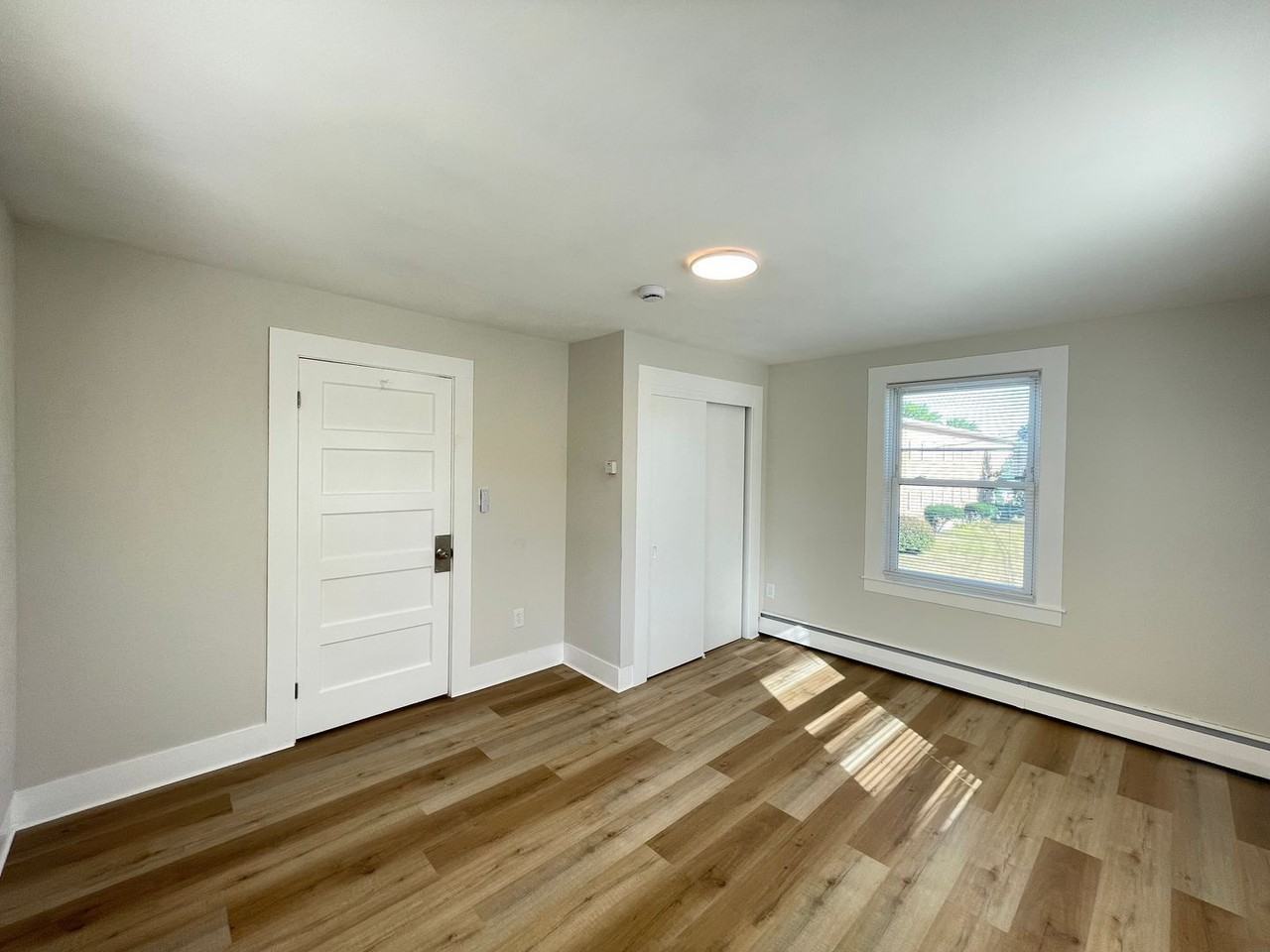55 Henriette St #4 - Photo 7 of 12