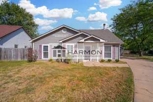 2138 S Fieldcrest Cir - Photo 1 of 1